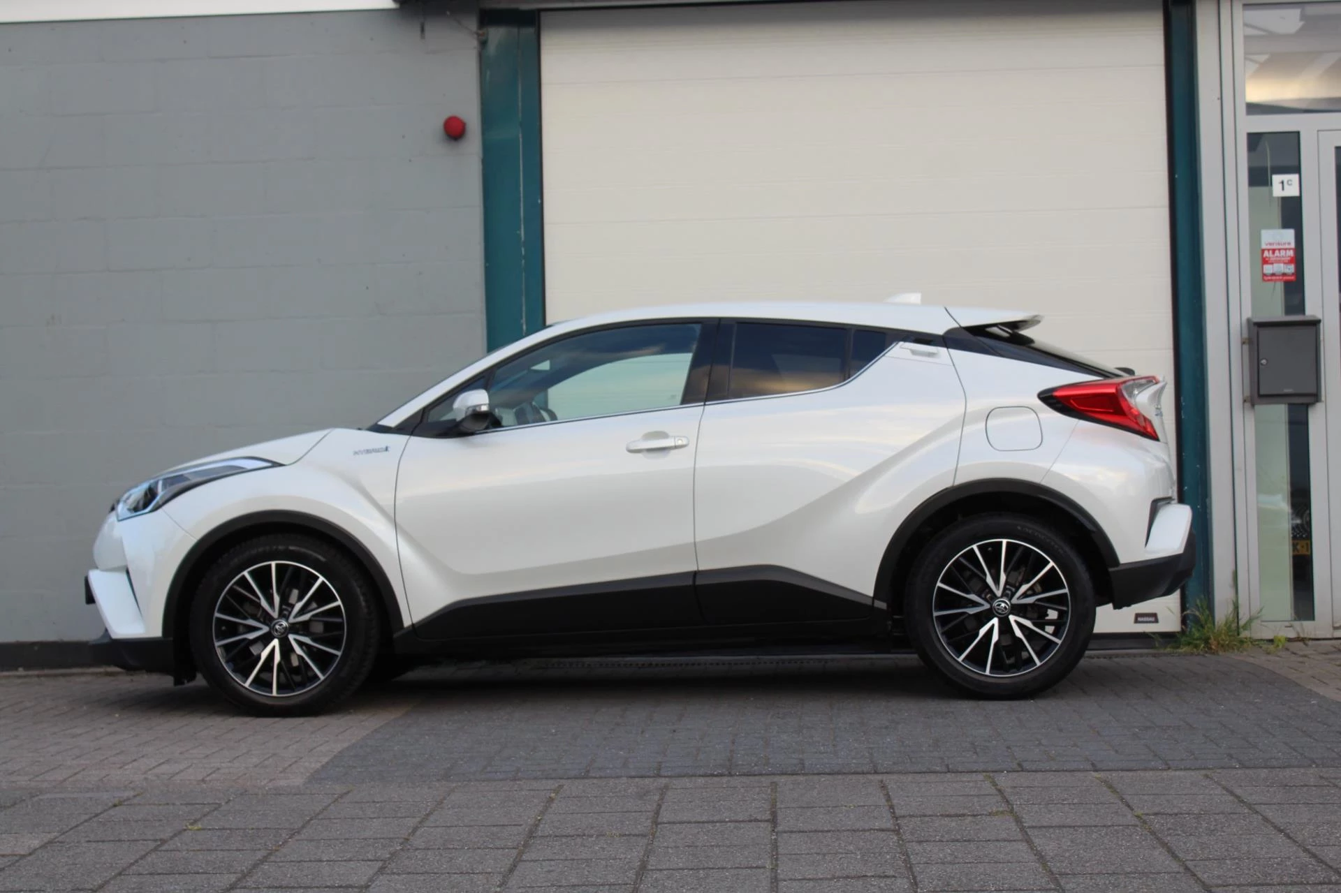 Hoofdafbeelding Toyota C-HR