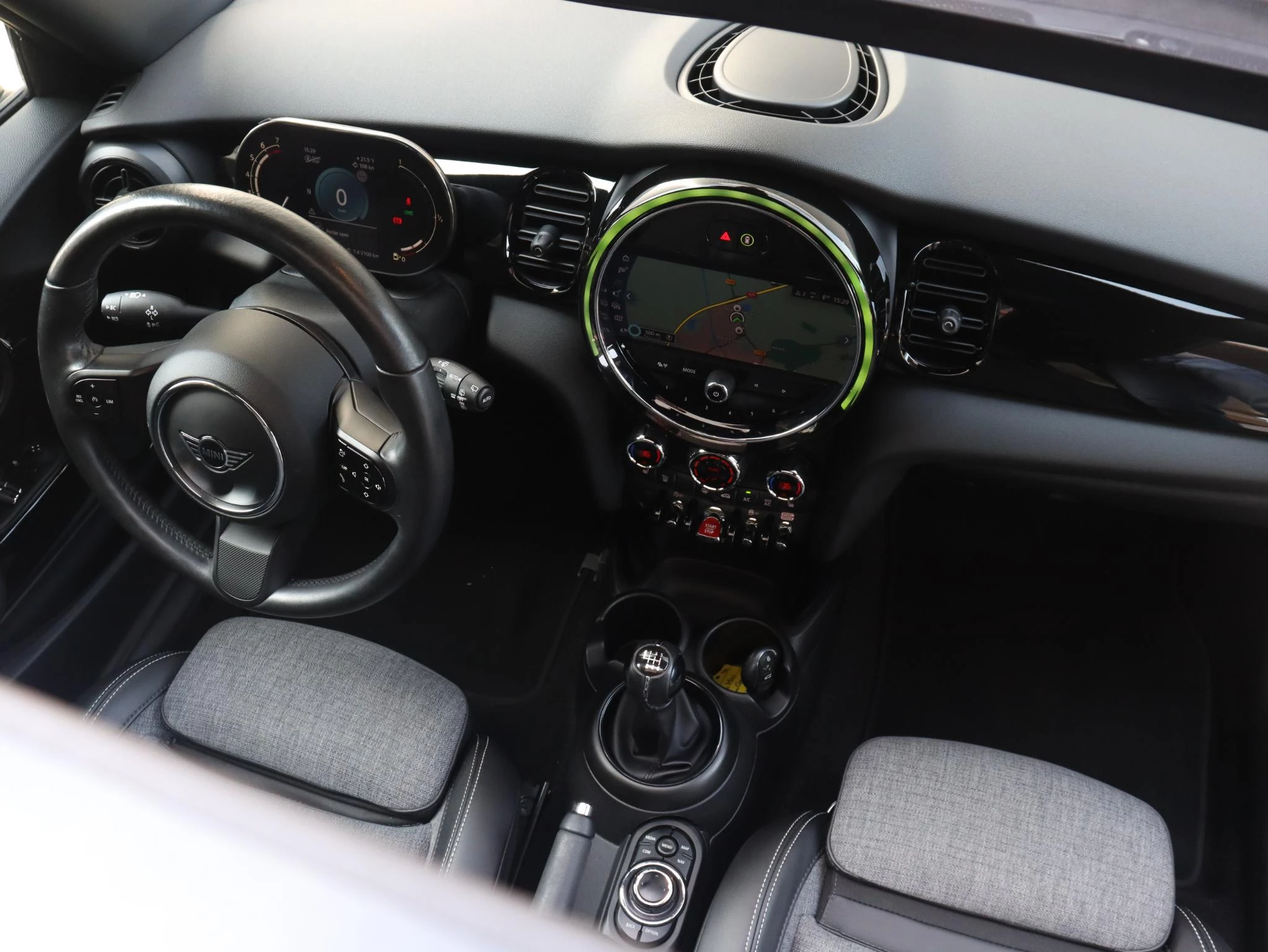 Hoofdafbeelding MINI 3-deurs
