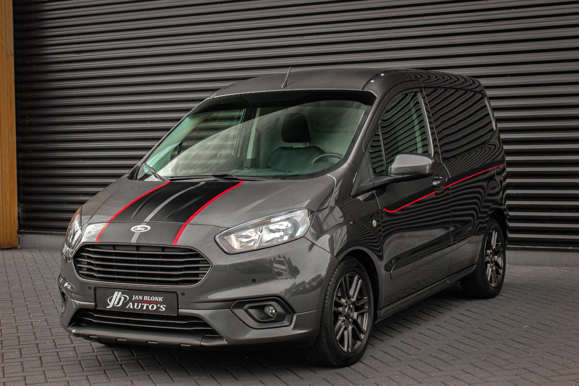 Hoofdafbeelding Ford Transit Courier