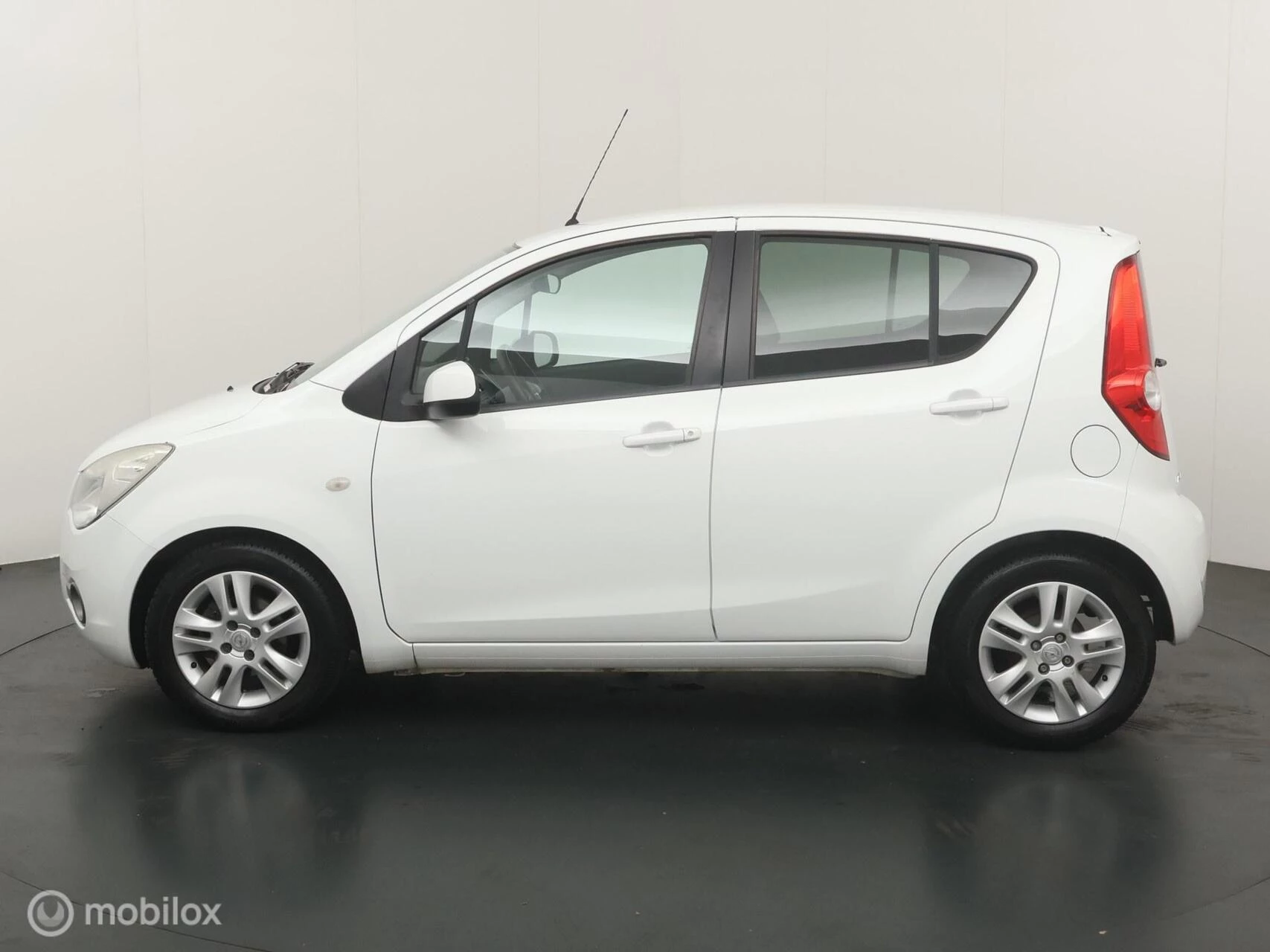 Hoofdafbeelding Opel Agila