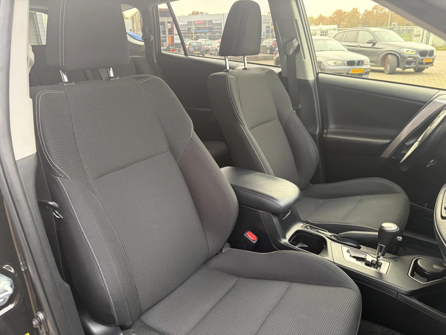 Hoofdafbeelding Toyota RAV4