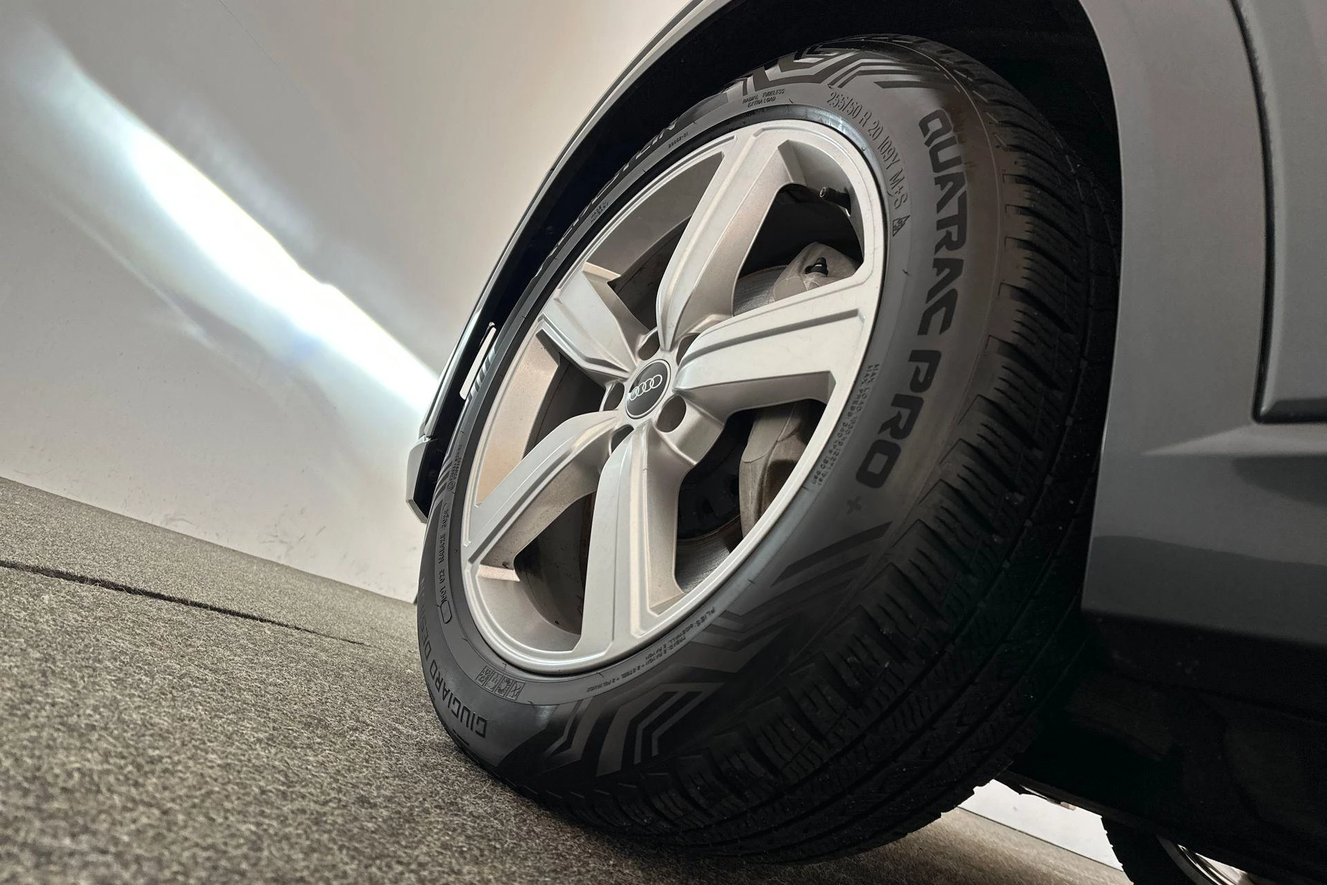 Hoofdafbeelding Audi e-tron