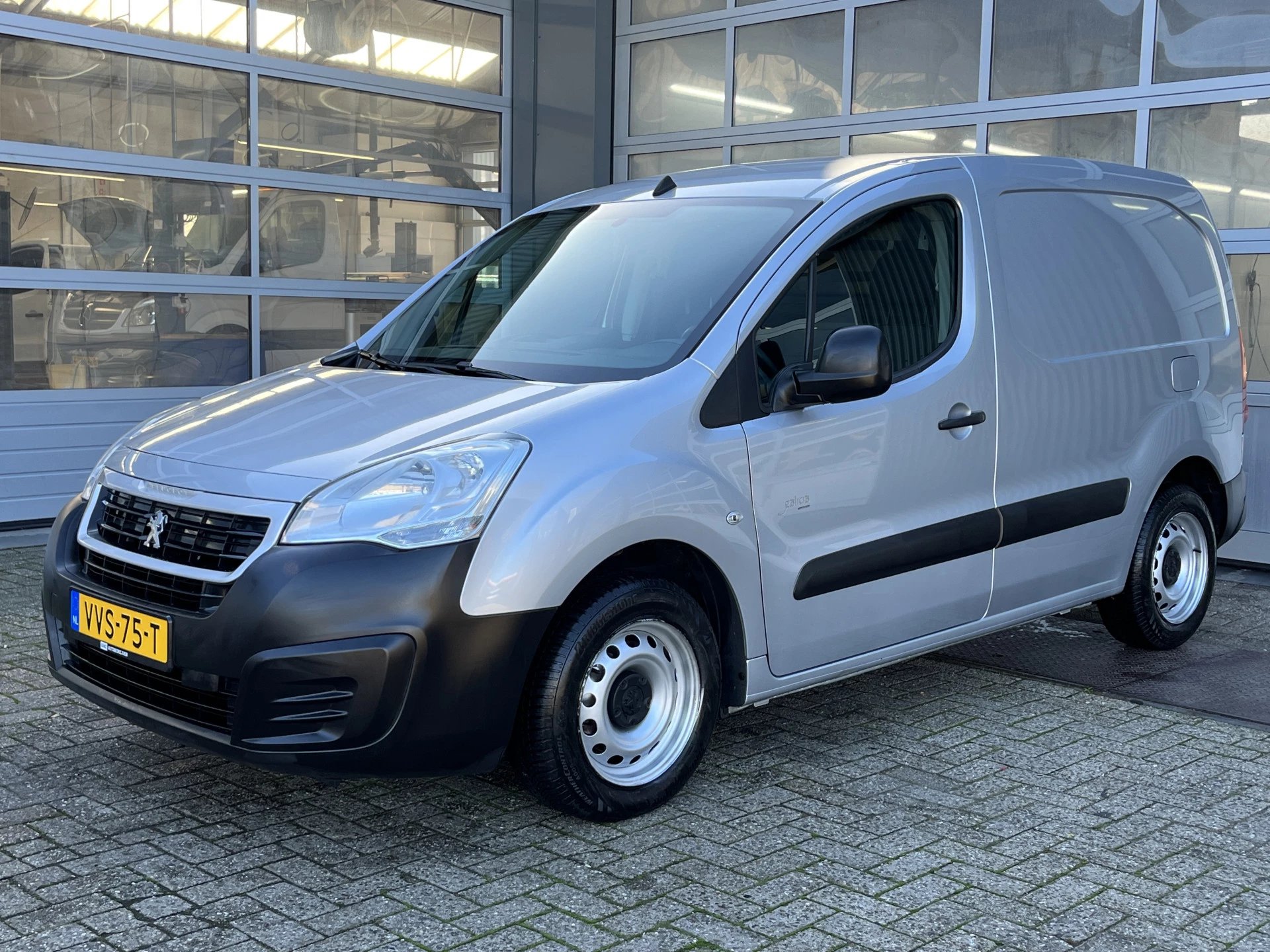 Hoofdafbeelding Peugeot Partner