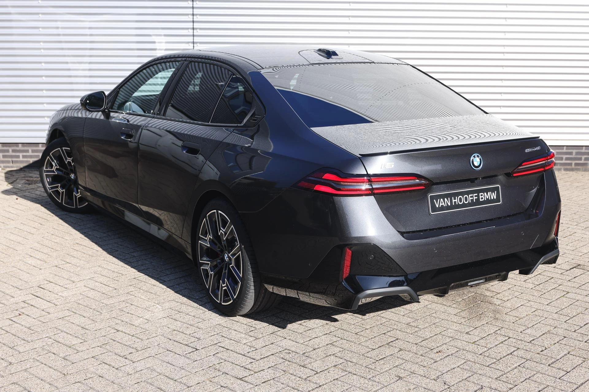 Hoofdafbeelding BMW i5