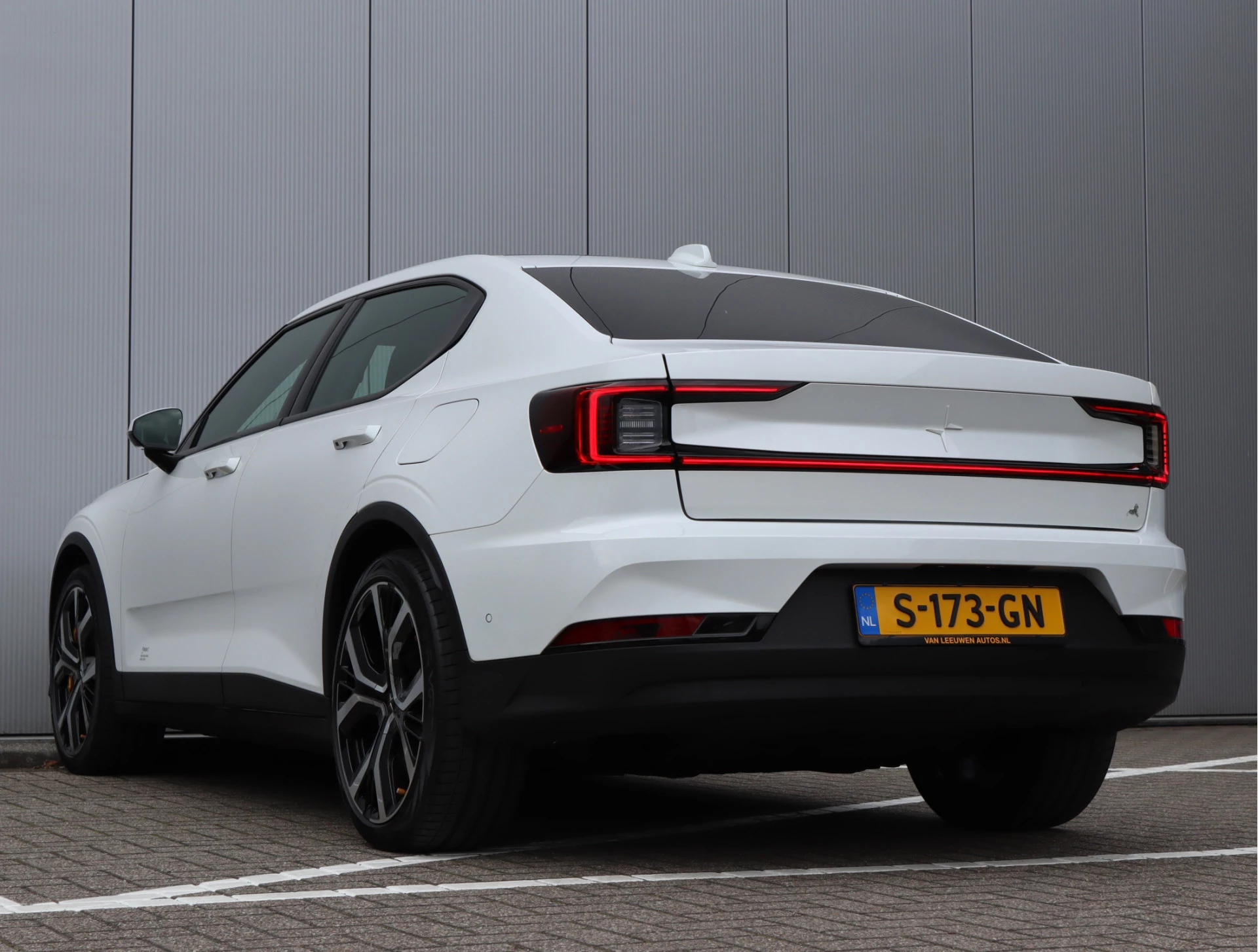 Hoofdafbeelding Polestar 2
