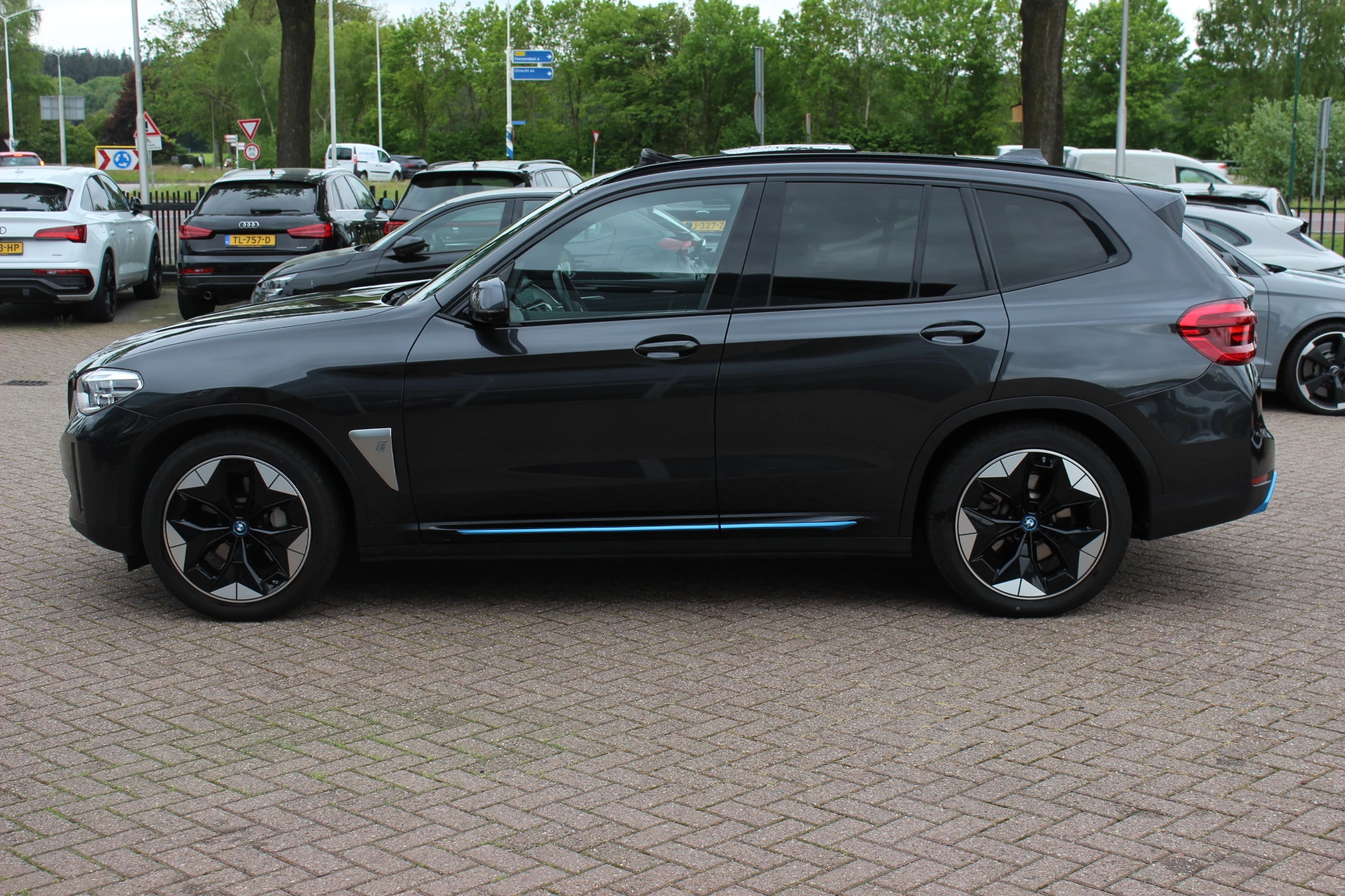 Hoofdafbeelding BMW iX3