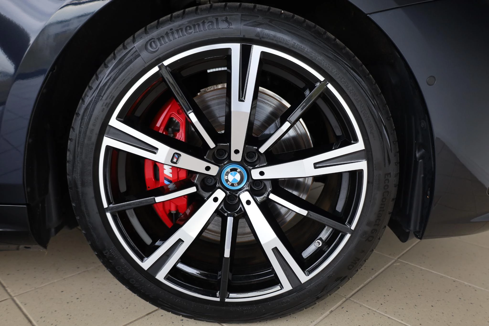 Hoofdafbeelding BMW i5