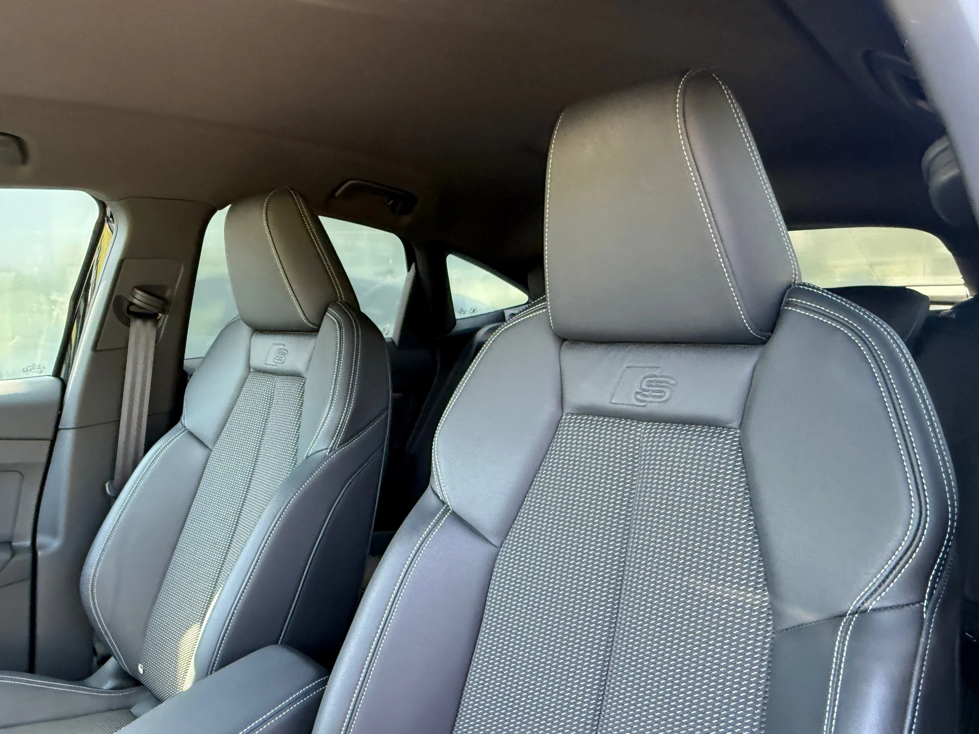 Hoofdafbeelding Audi Q4 Sportback e-tron