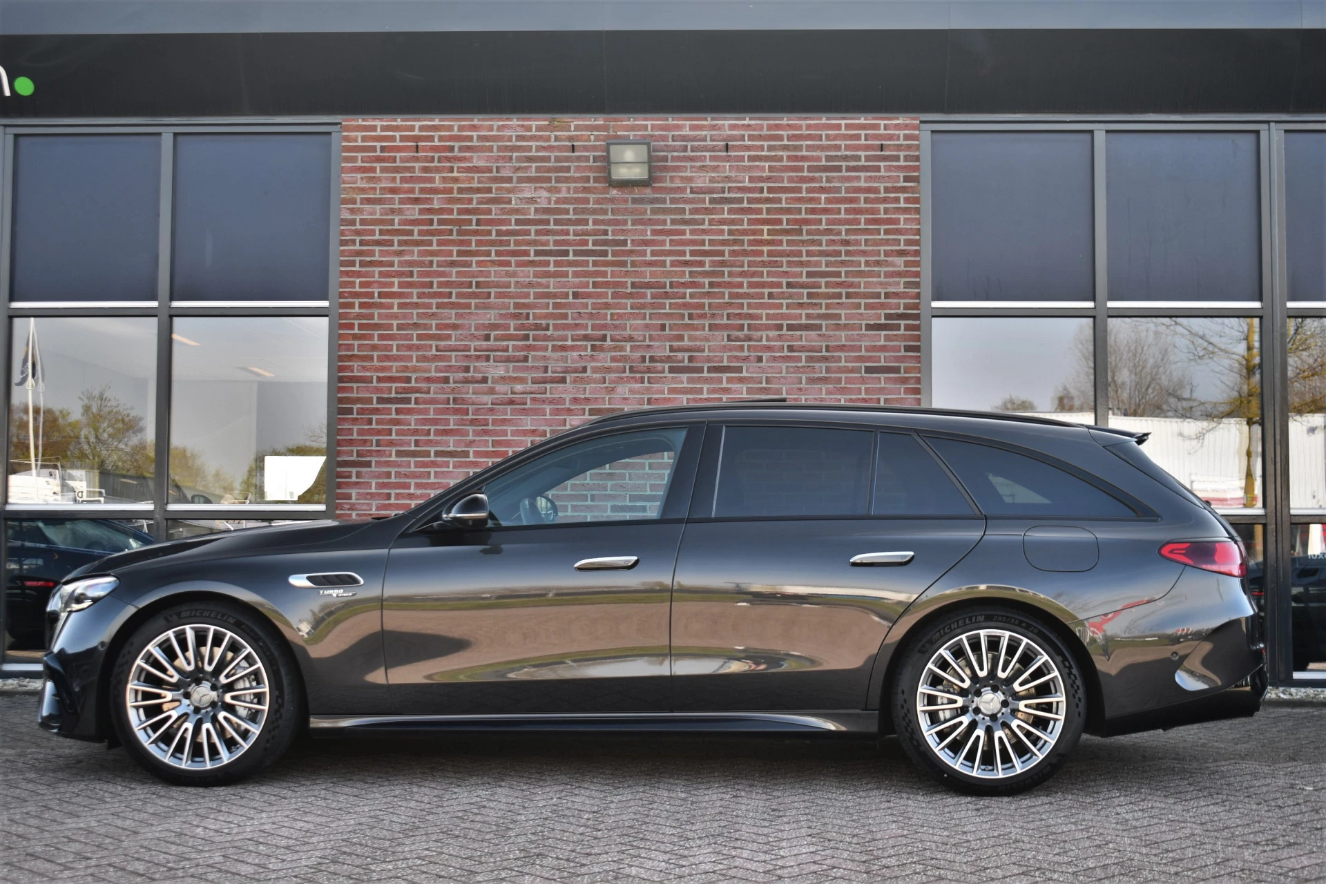 Hoofdafbeelding Mercedes-Benz E-Klasse