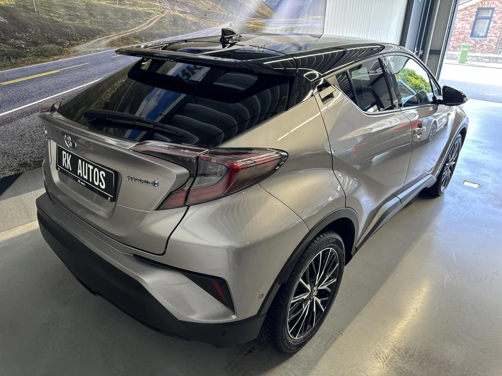 Hoofdafbeelding Toyota C-HR
