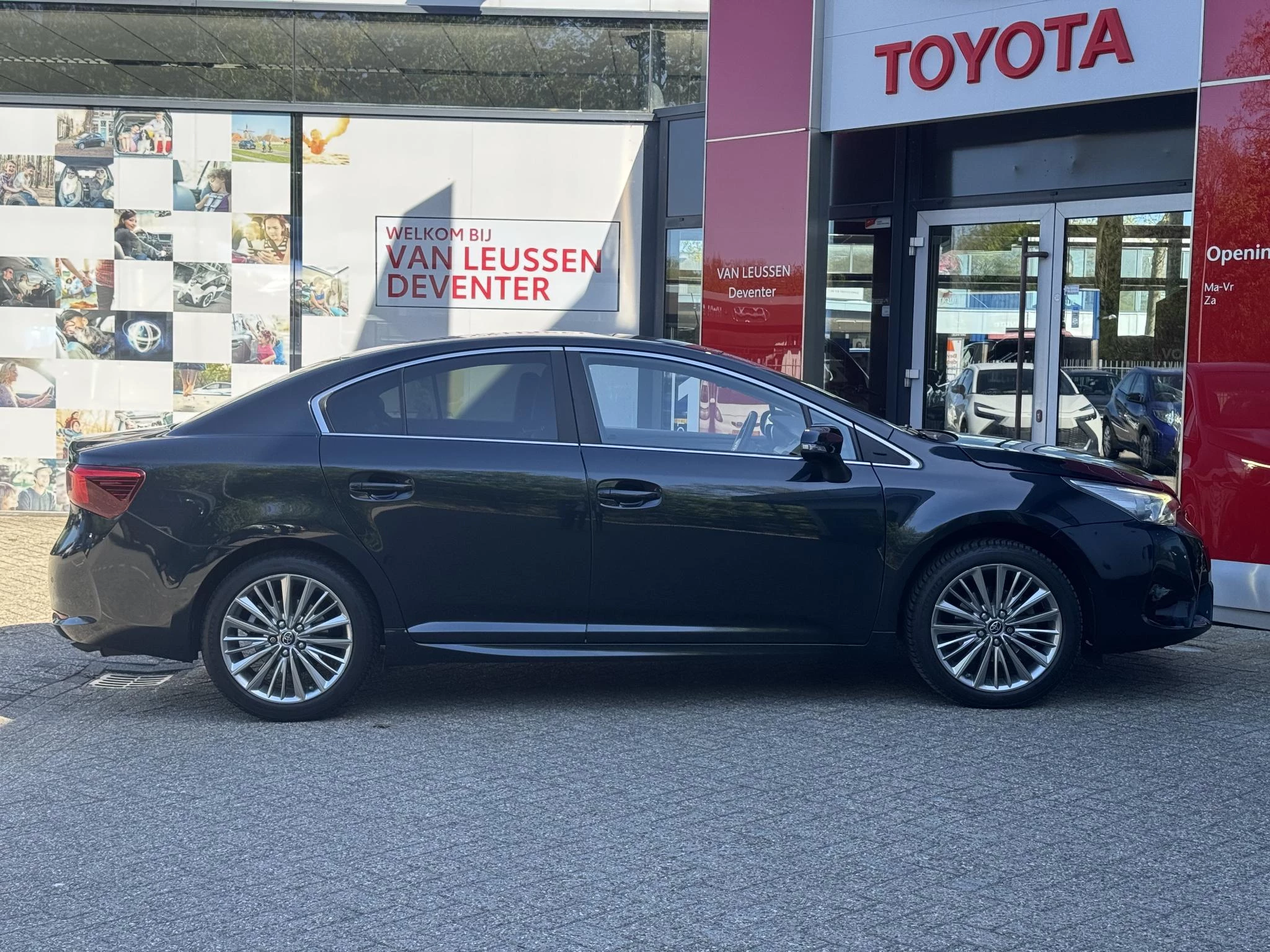 Hoofdafbeelding Toyota Avensis