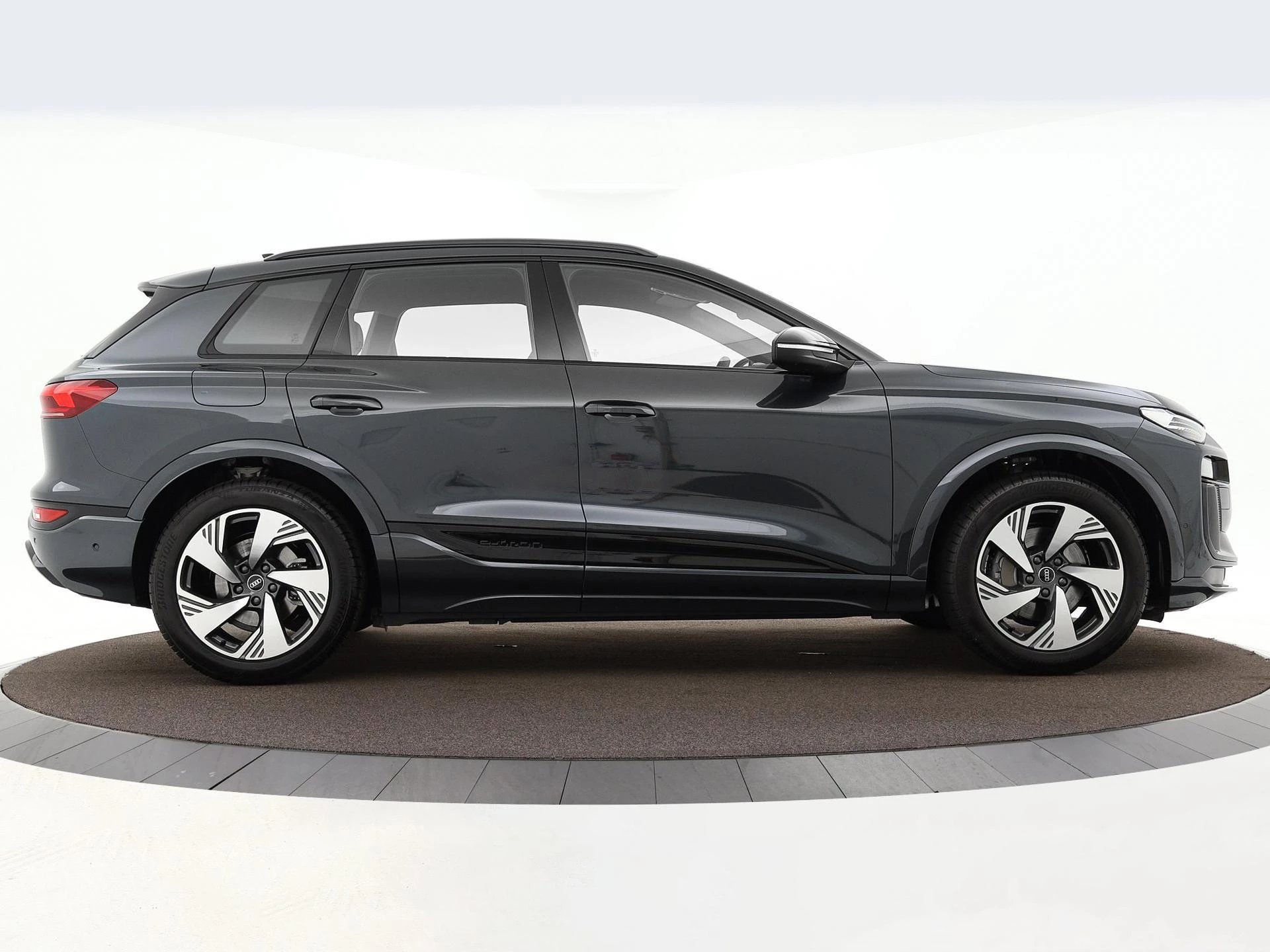 Hoofdafbeelding Audi Q6 e-tron