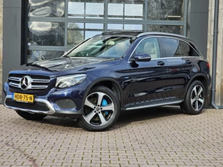 Hoofdafbeelding Mercedes-Benz GLC Mercedes-Benz GLC 350e 4MATIC Business Solution | Trekhaak | Pano | LED | Stoelverwarming voor & achter | Leder | Blind spot | Keyless |