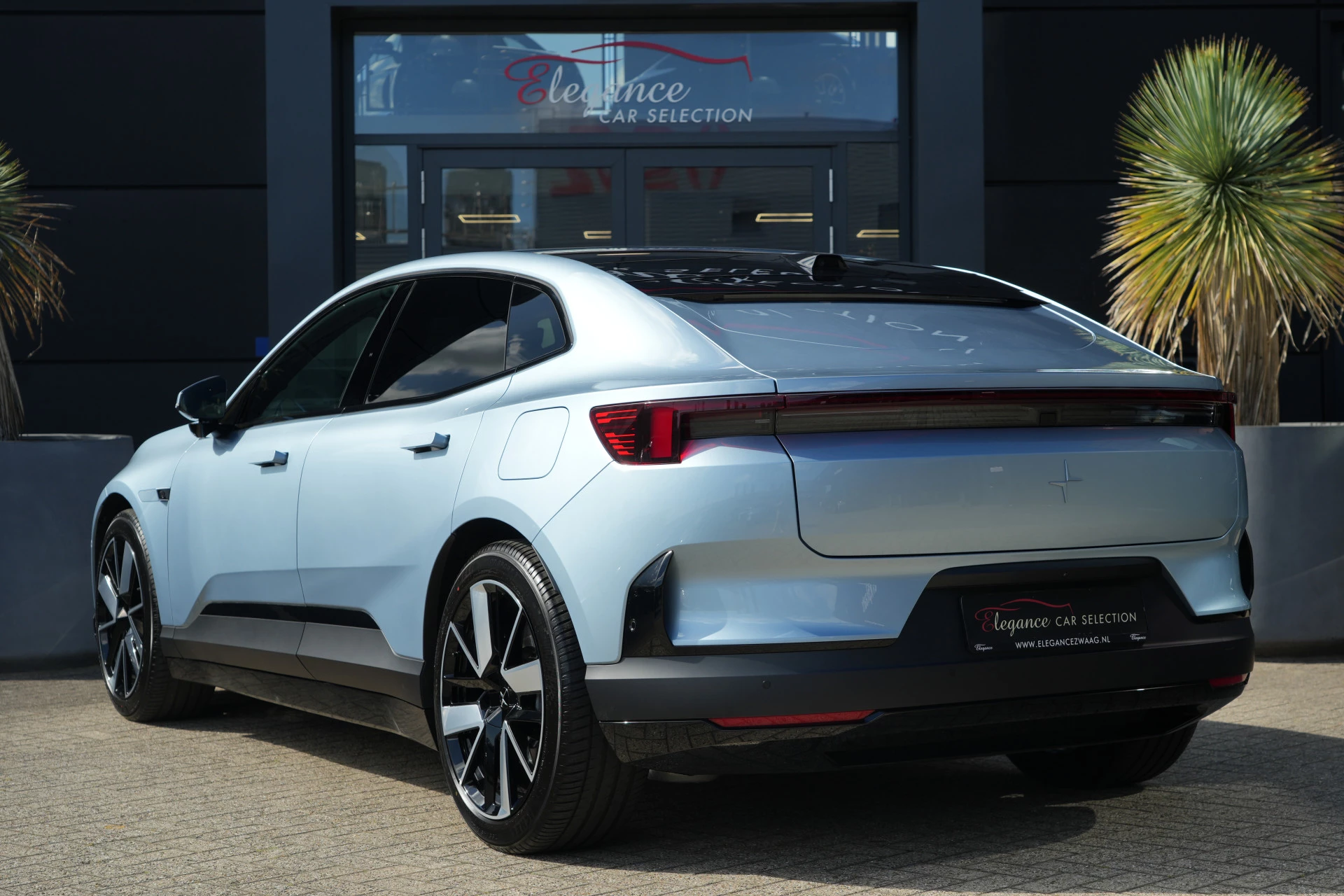 Hoofdafbeelding Polestar 4