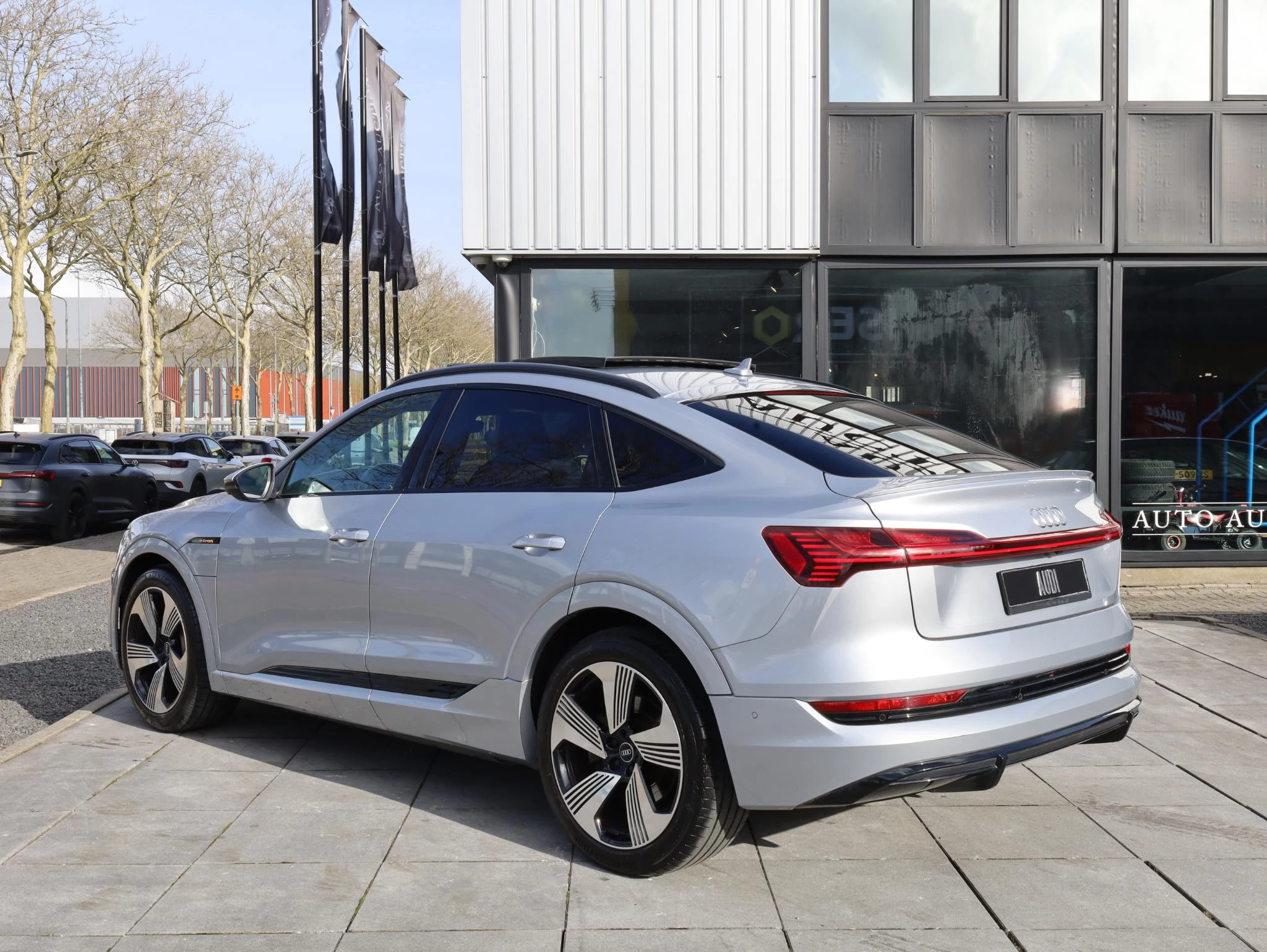 Hoofdafbeelding Audi e-tron