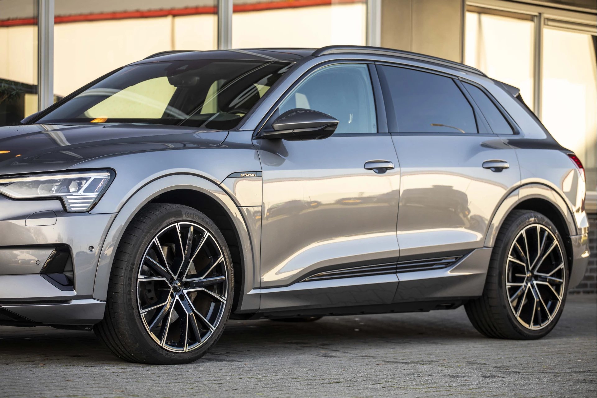 Hoofdafbeelding Audi e-tron