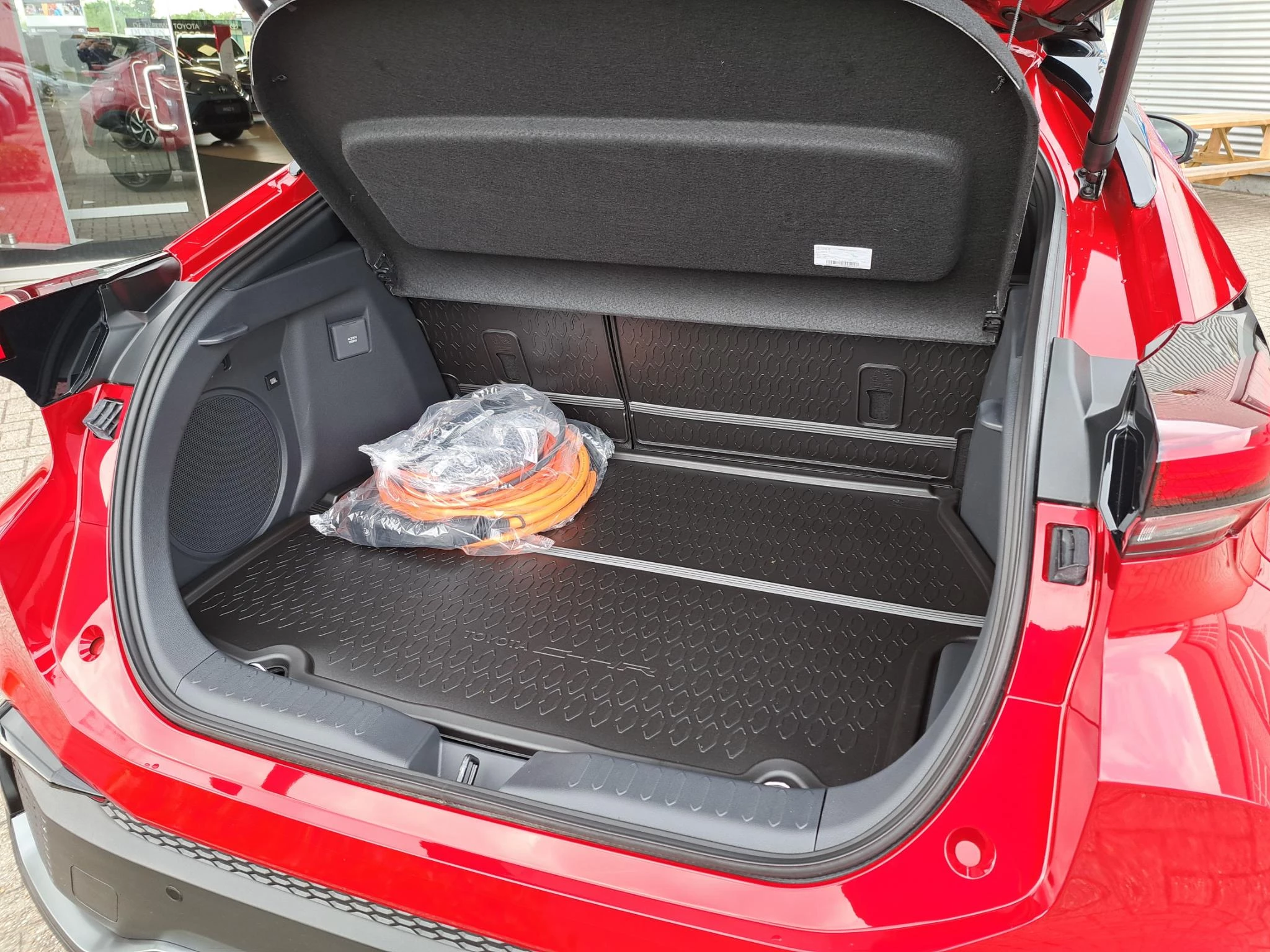 Hoofdafbeelding Toyota C-HR