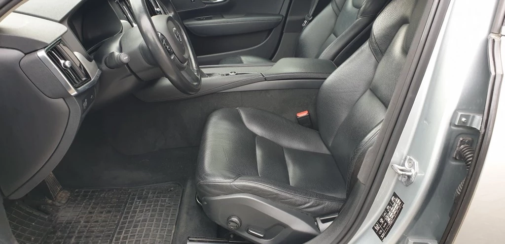 Hoofdafbeelding Volvo V90