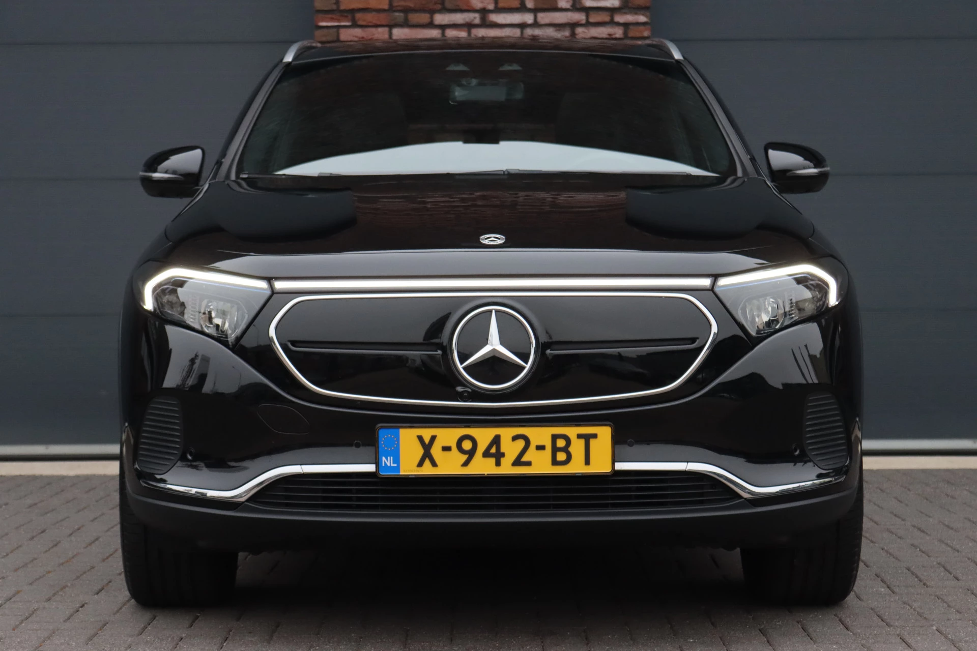 Hoofdafbeelding Mercedes-Benz EQA