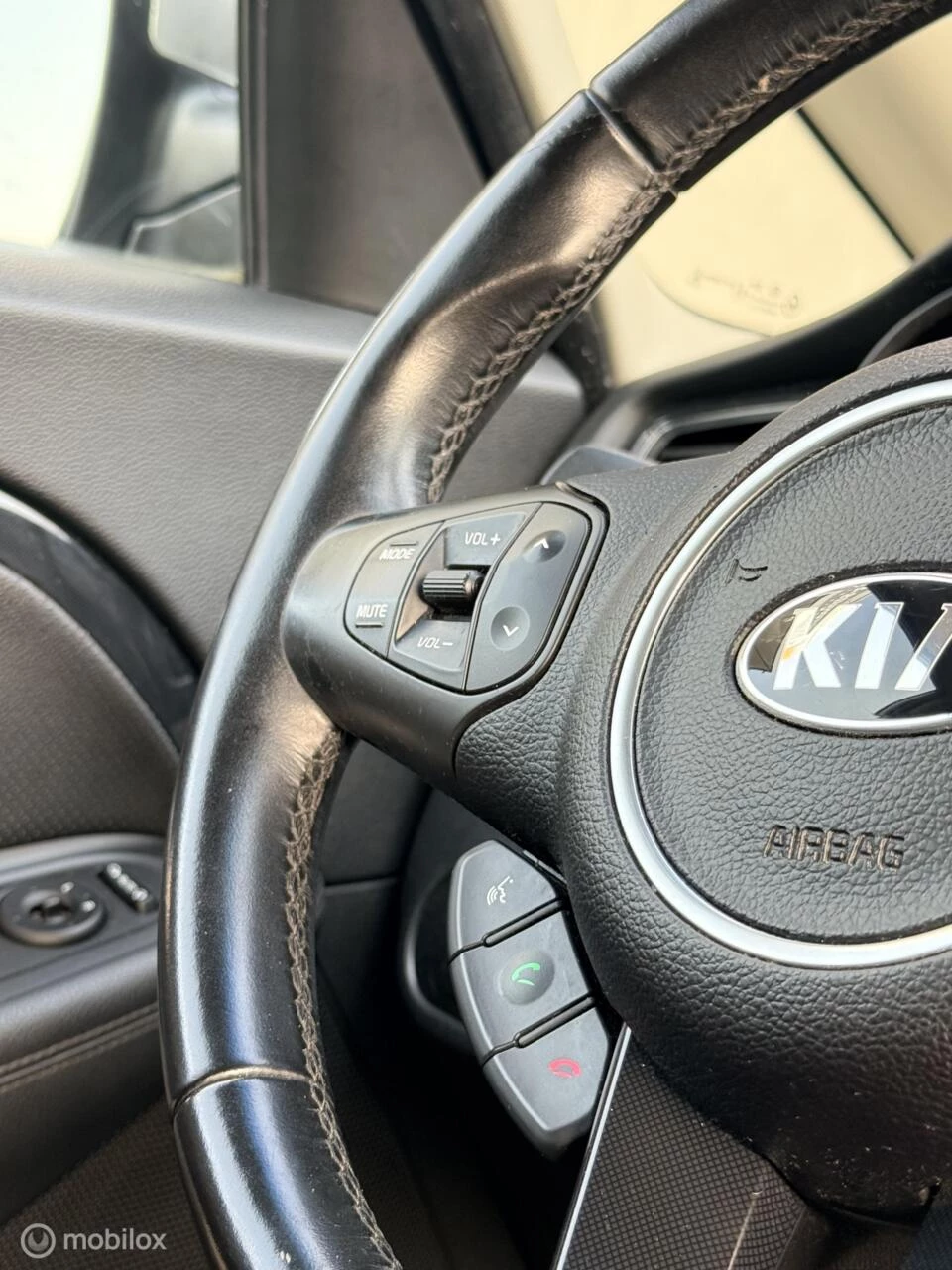 Hoofdafbeelding Kia Carens