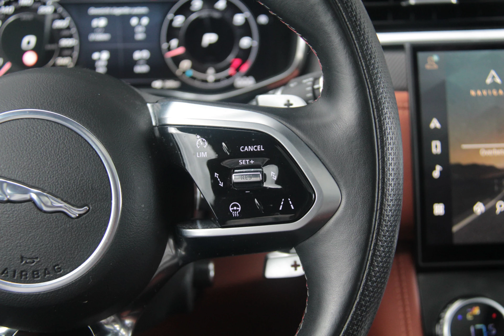 Hoofdafbeelding Jaguar F-PACE
