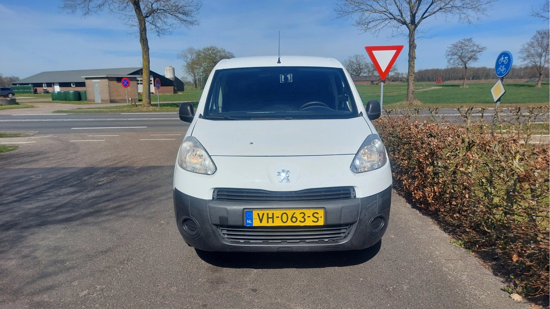 Hoofdafbeelding Peugeot Partner