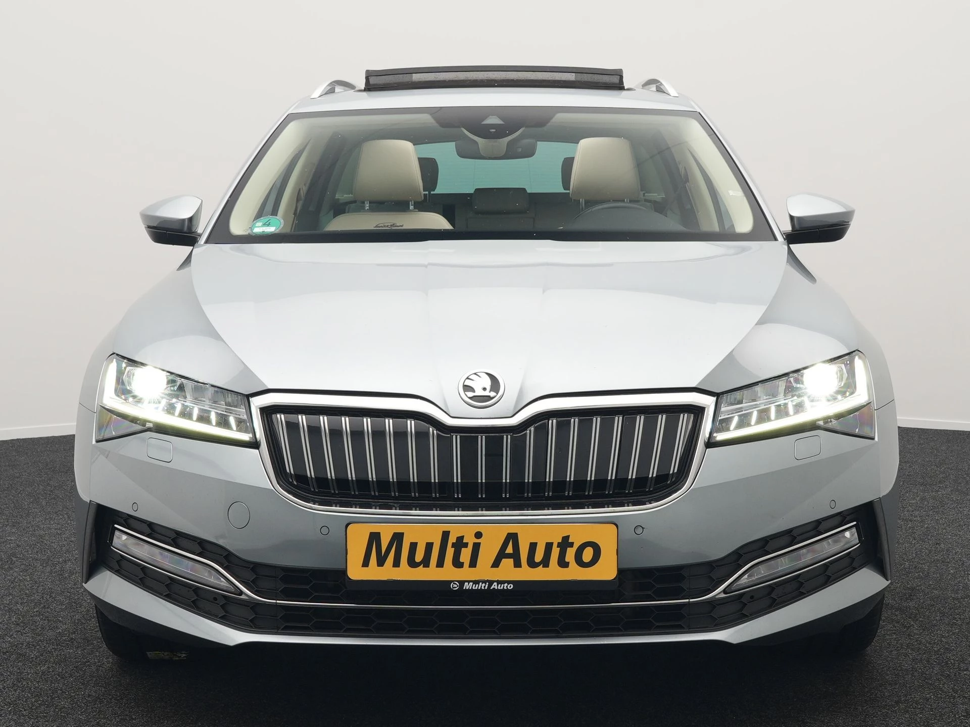 Hoofdafbeelding Škoda Superb