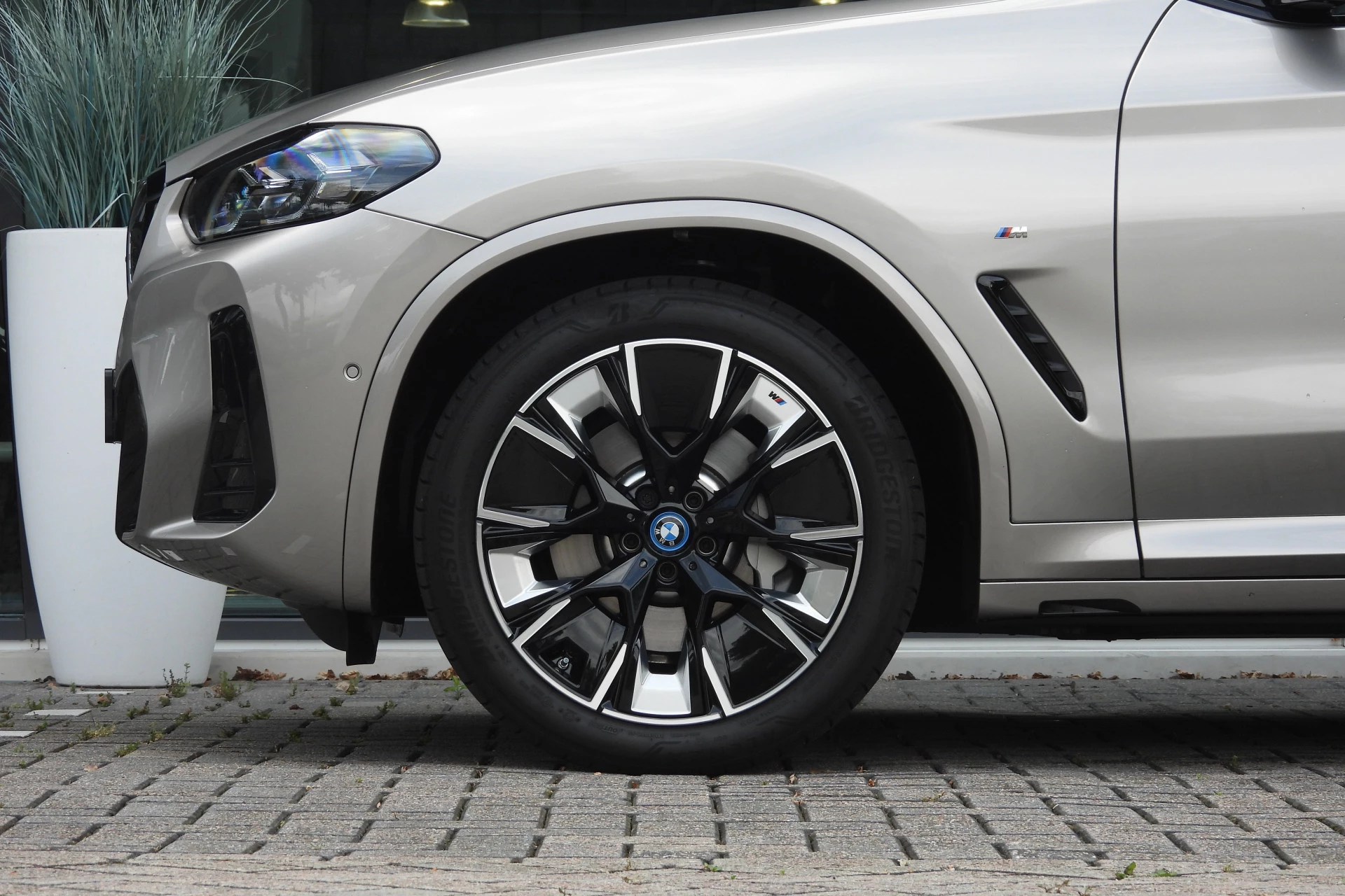 Hoofdafbeelding BMW iX3