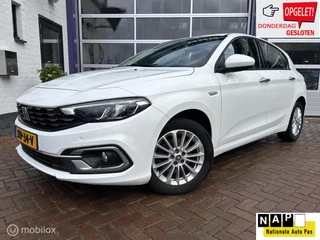 Hoofdafbeelding Fiat Tipo Fiat Tipo 1.0 Life * NAVIGATIE * 5 DRS * ACHTERUITCAMERA *