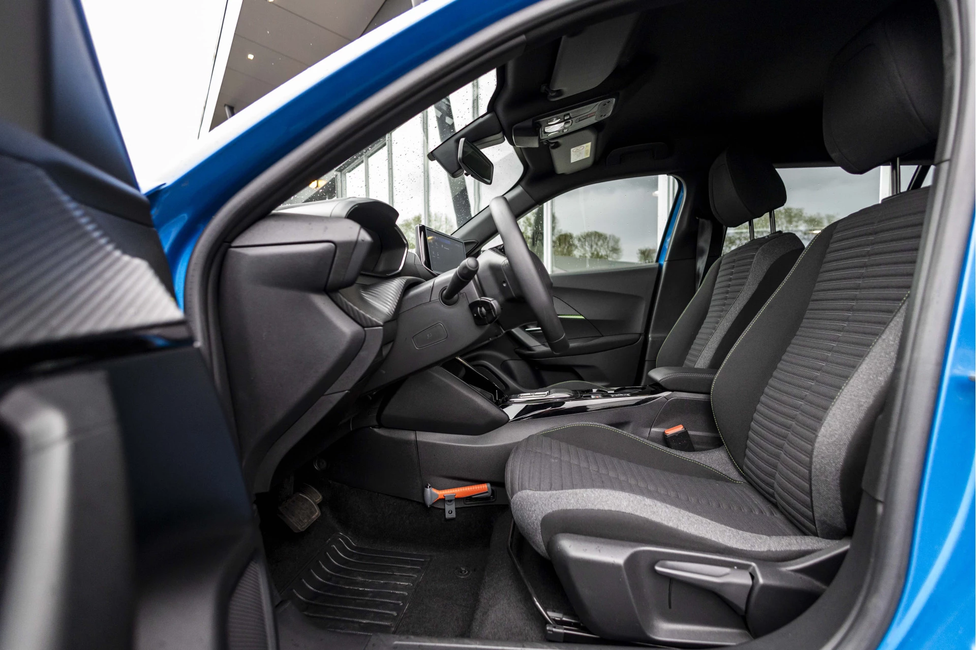 Hoofdafbeelding Peugeot e-2008