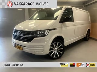 Volkswagen Transporter L2H1 28 White & Black Edition 2.0 TDi 150pk | Lichtmetalen velgen | Trekhaak | Navigatie |