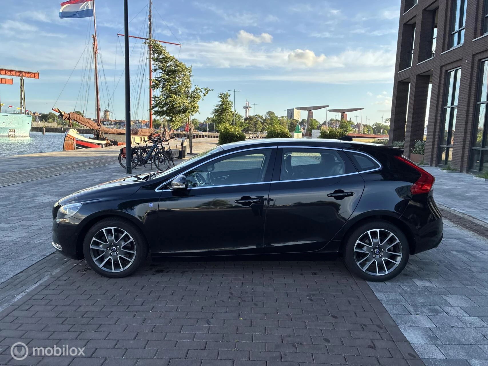 Hoofdafbeelding Volvo V40