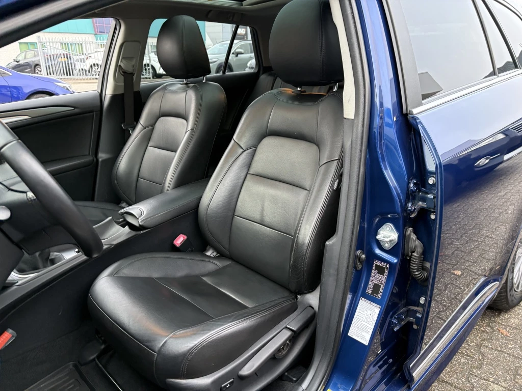 Hoofdafbeelding Toyota Avensis