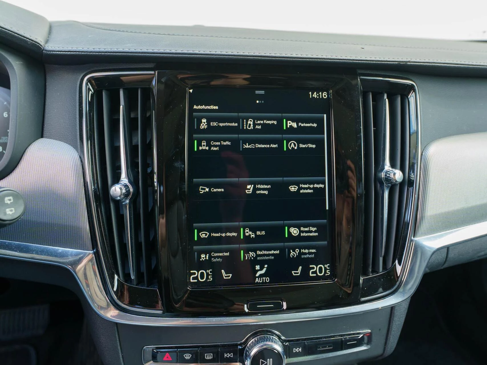 Hoofdafbeelding Volvo V90
