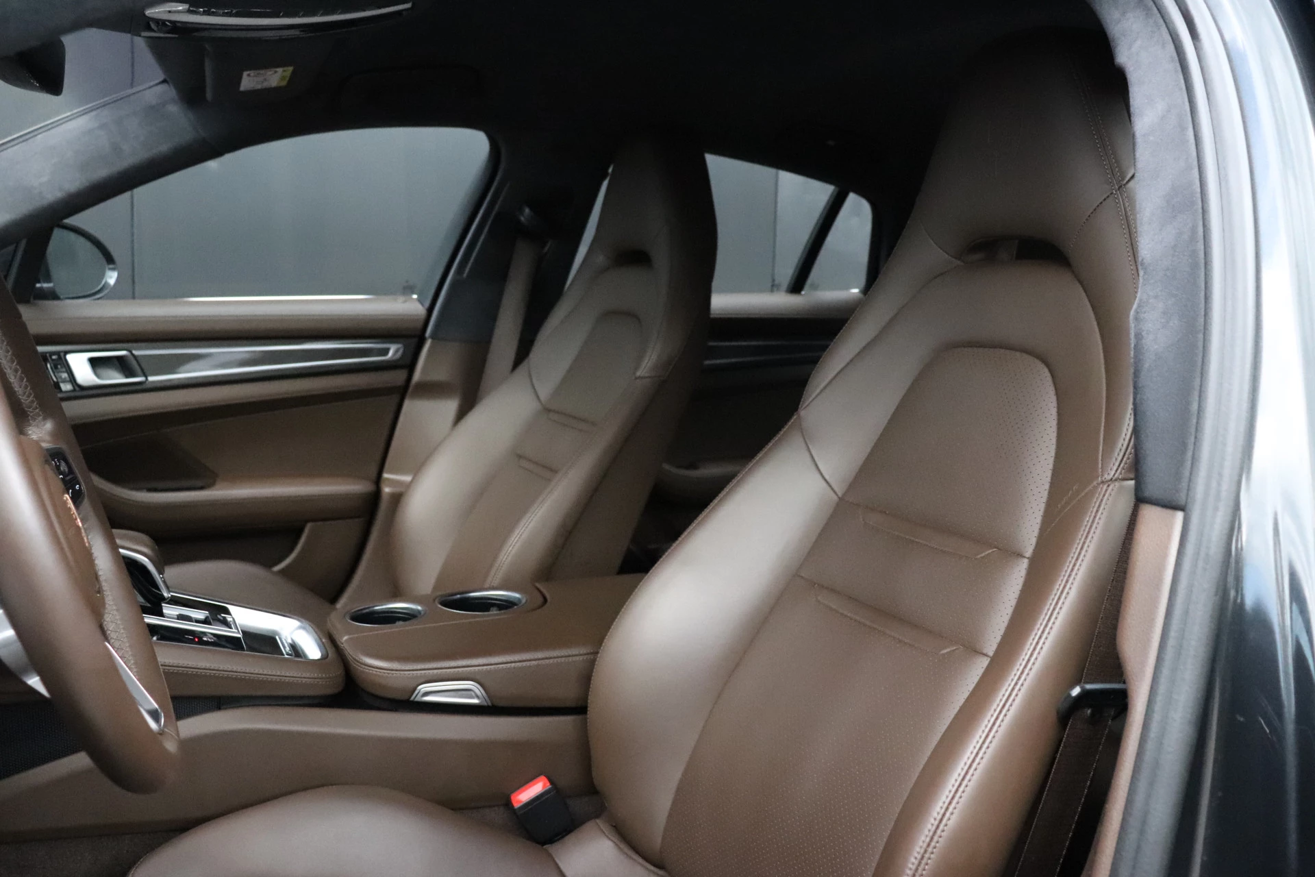 Hoofdafbeelding Porsche Panamera