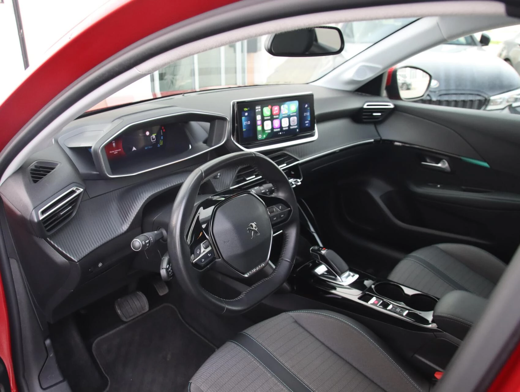 Hoofdafbeelding Peugeot e-208