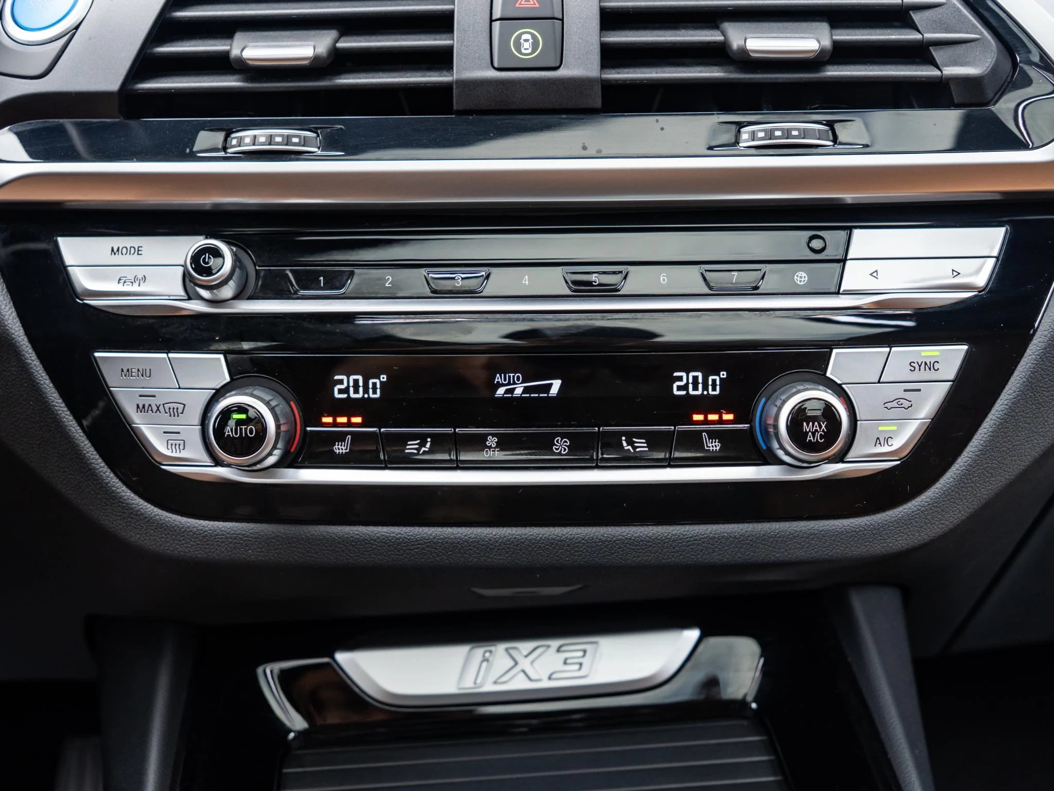 Hoofdafbeelding BMW iX3