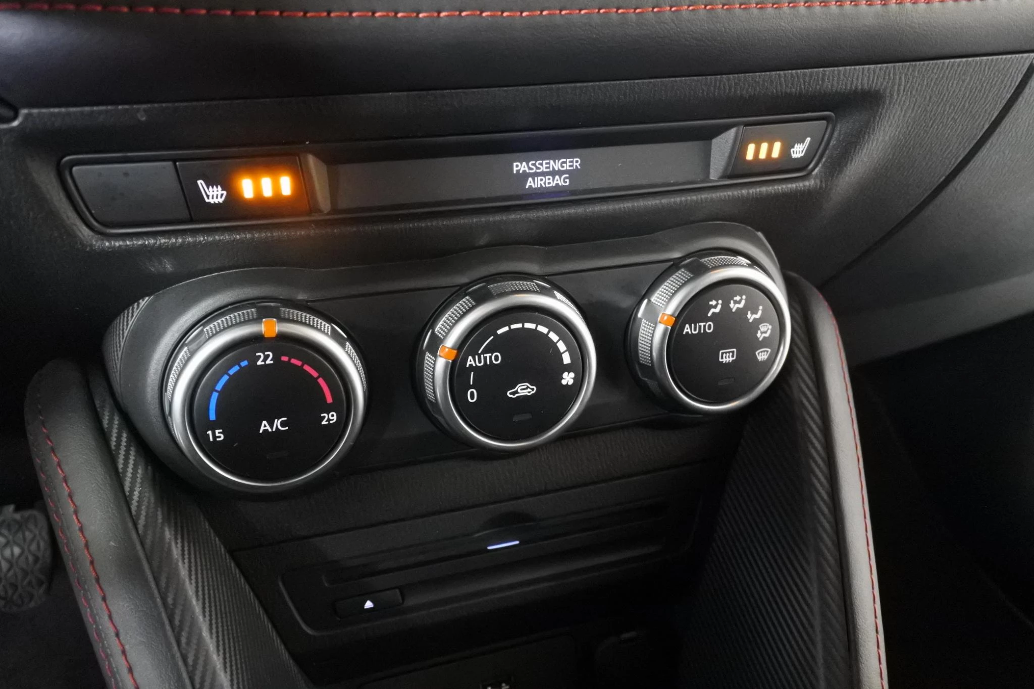 Hoofdafbeelding Mazda 2