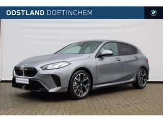 BMW 1 Serie 120 M Sport Automaat / Sportstoelen / M Adaptief onderstel / Parking Assistant / Stoelverwarming / Harman-Kardon