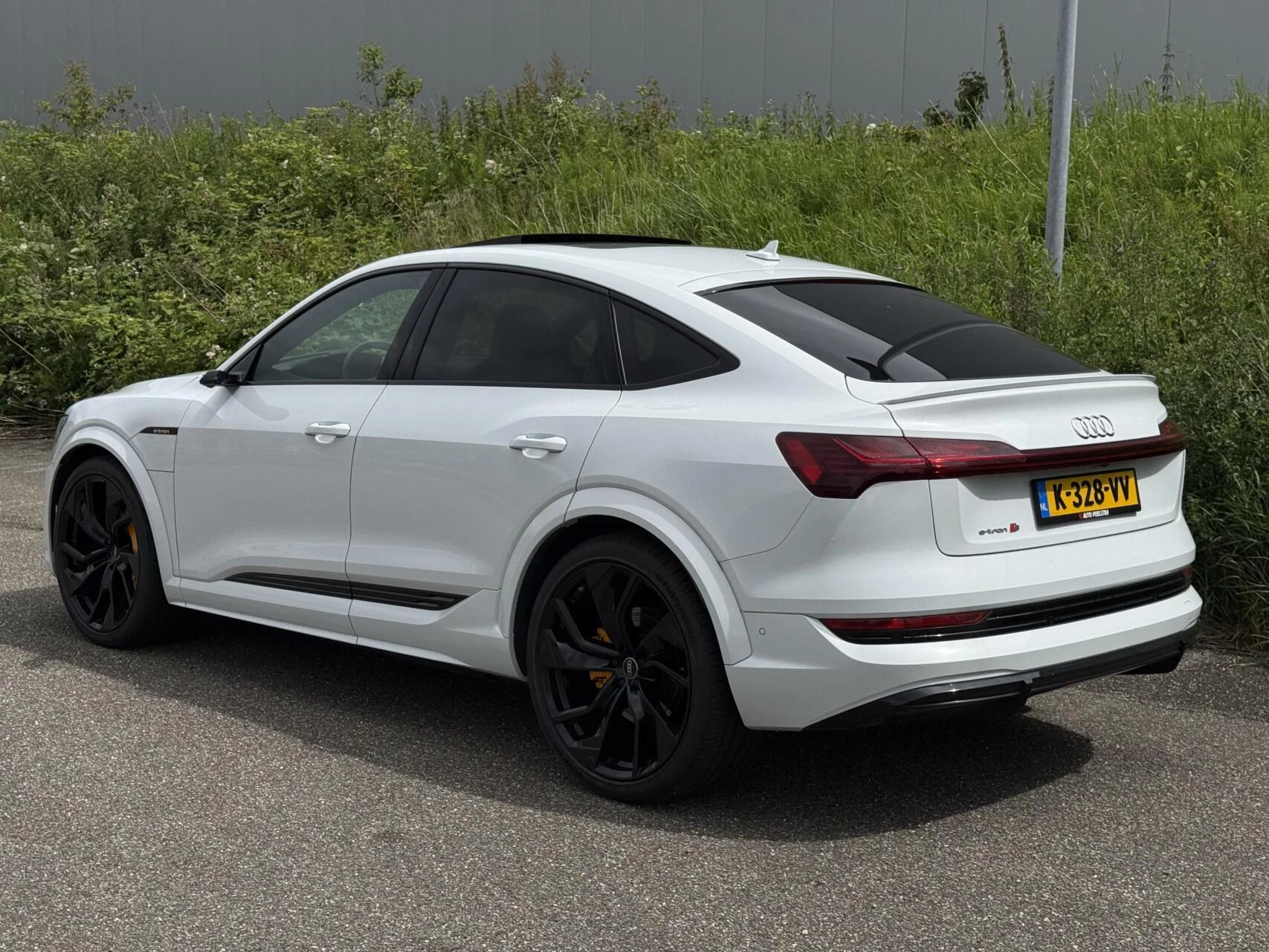 Hoofdafbeelding Audi e-tron