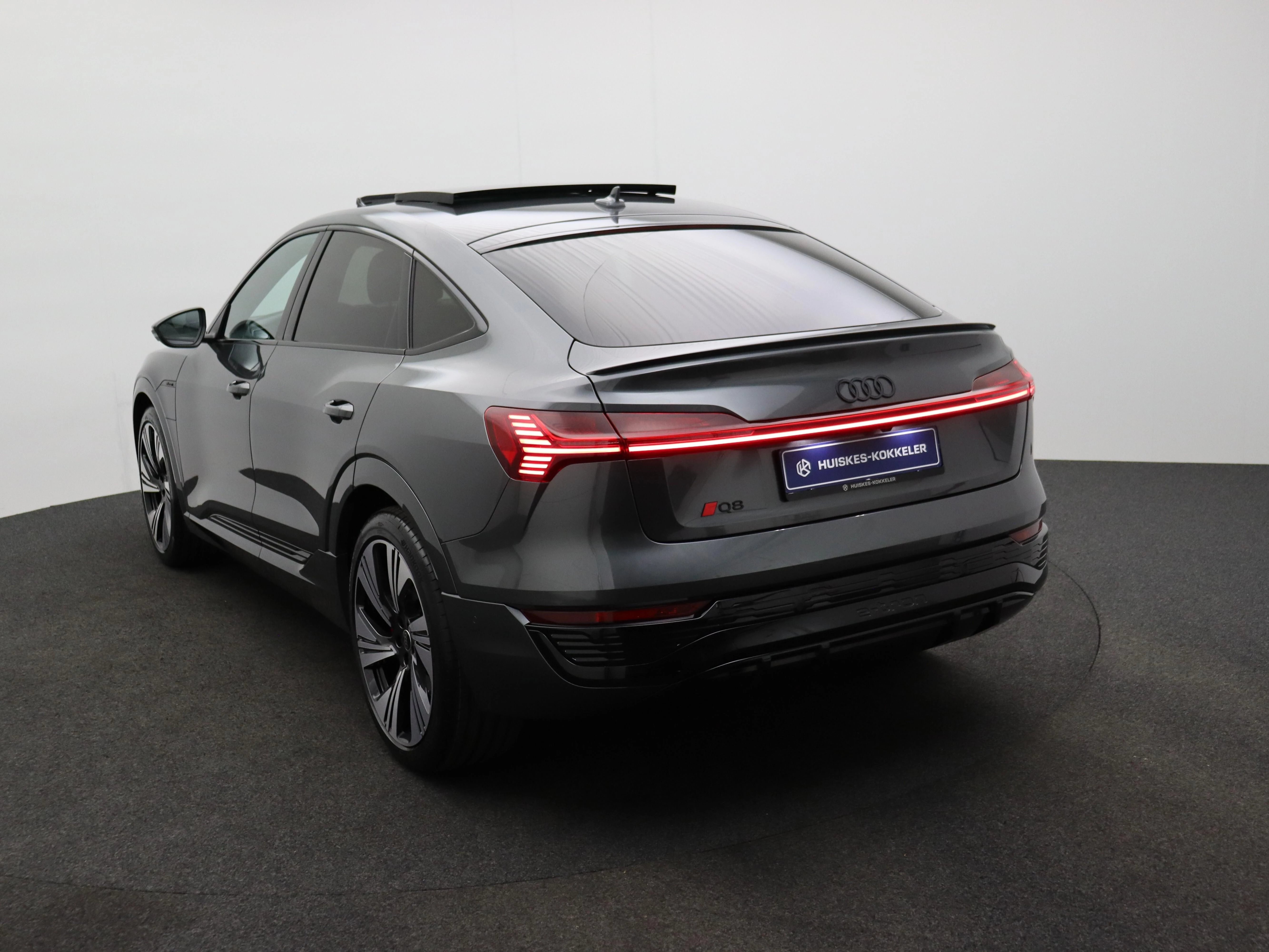 Hoofdafbeelding Audi Q8 Sportback e-tron