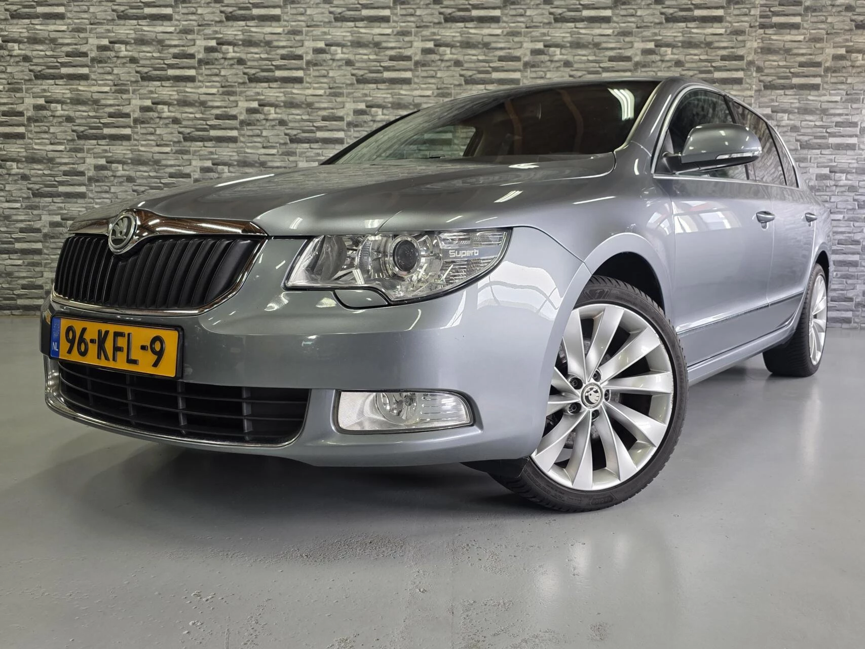 Hoofdafbeelding Škoda Superb