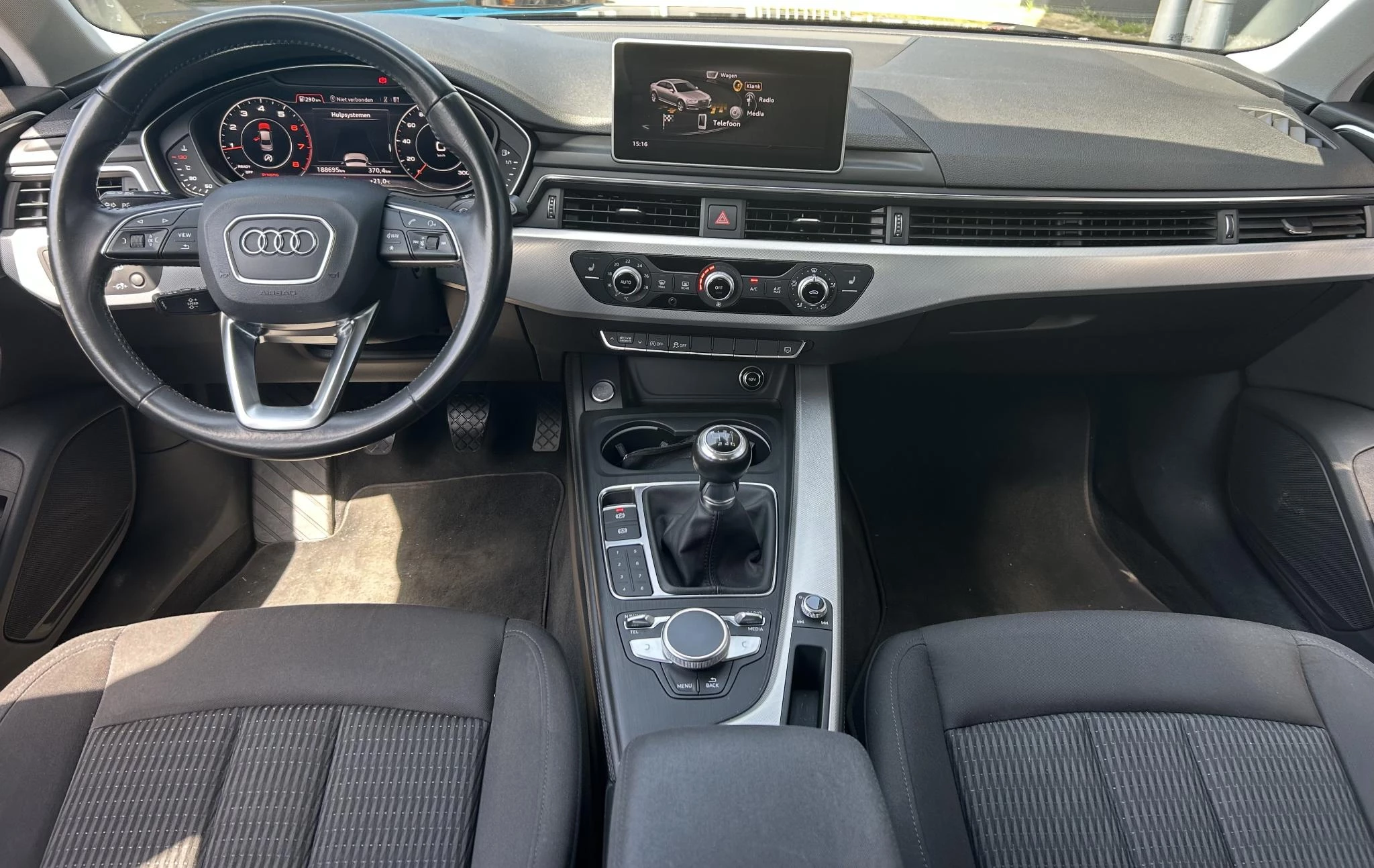 Hoofdafbeelding Audi A4