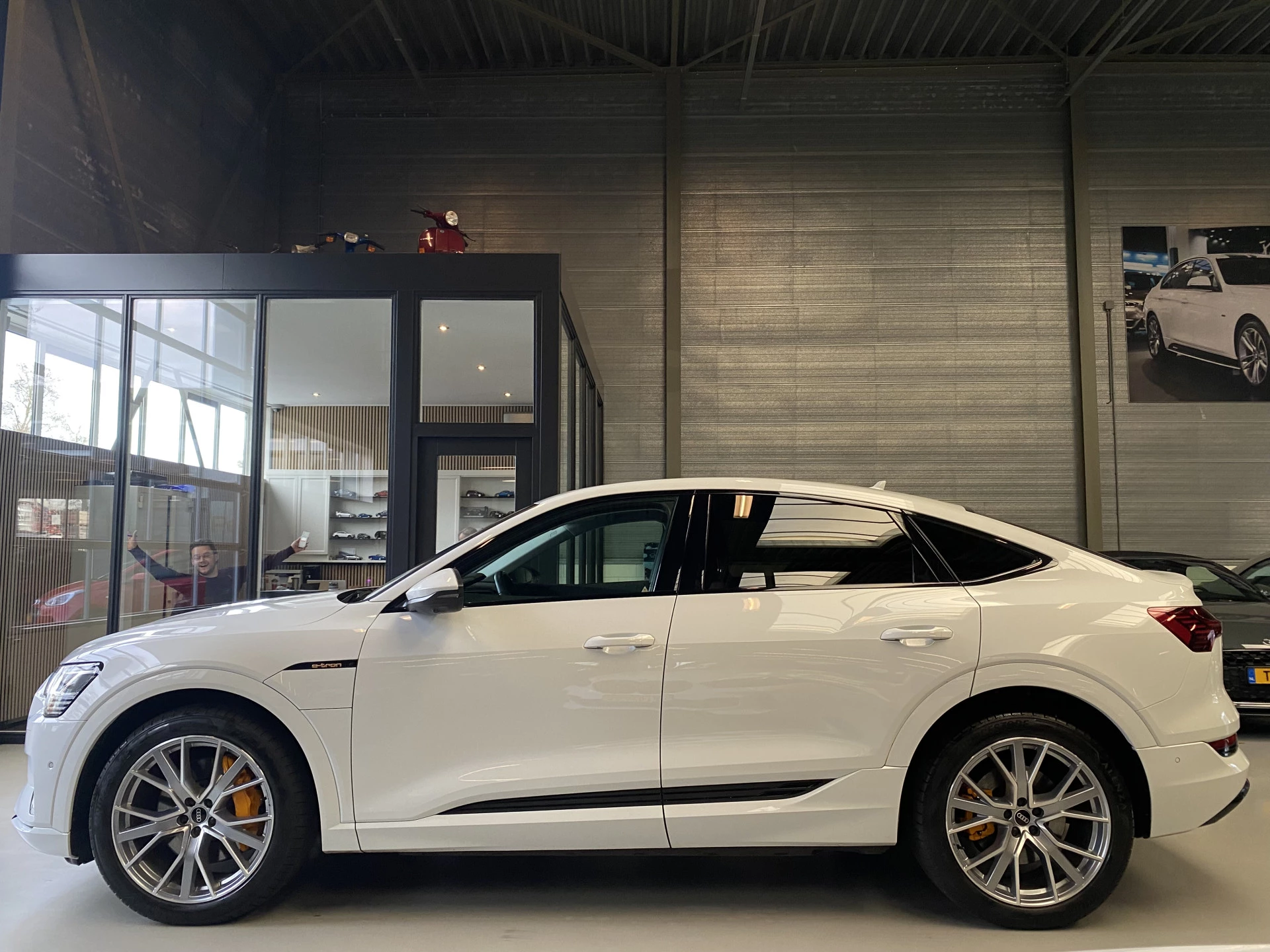 Hoofdafbeelding Audi e-tron