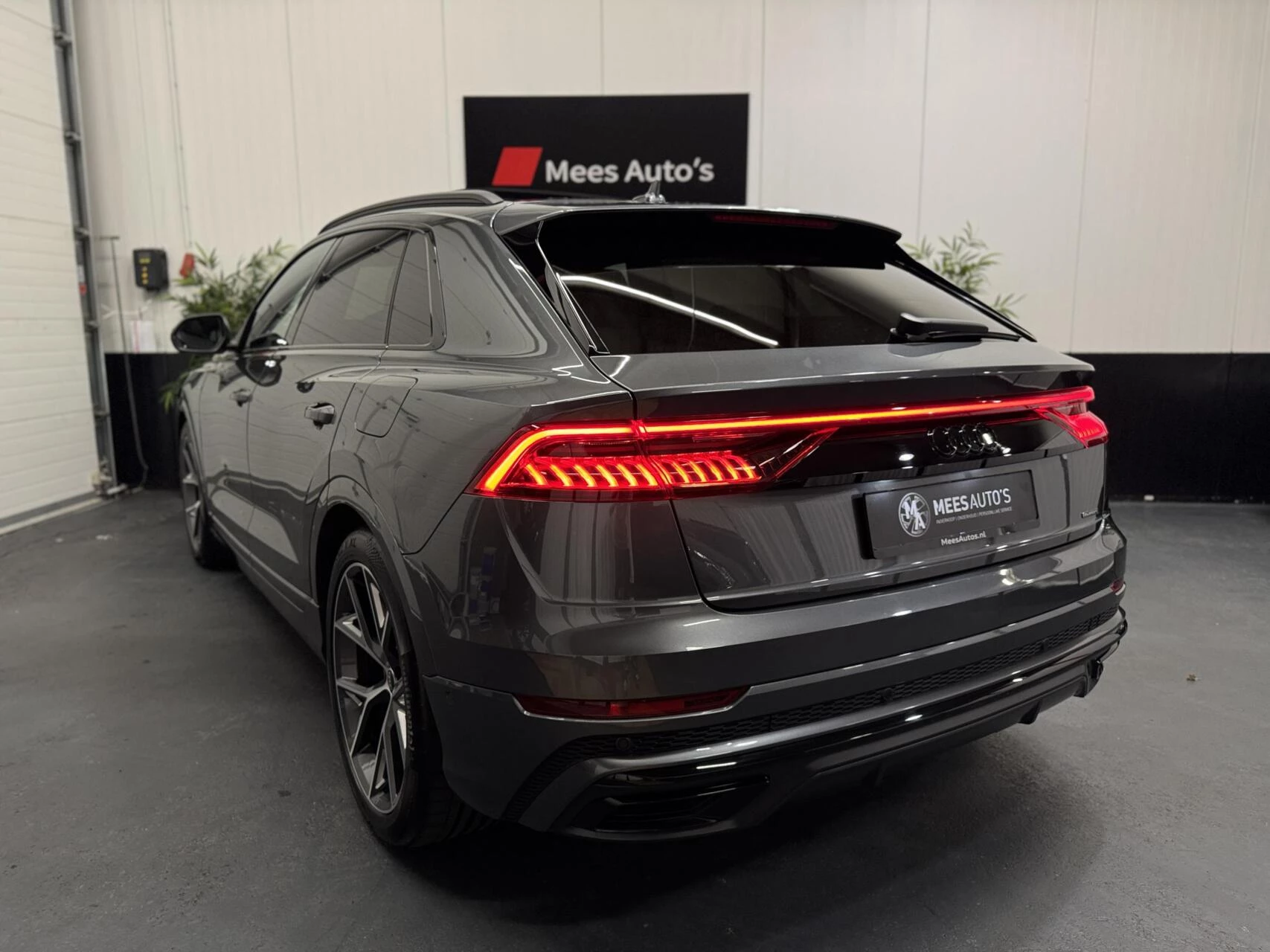 Hoofdafbeelding Audi Q8