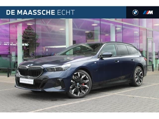 BMW 5 Serie Touring 530e M Sport Automat / Panoramadak / Trekhaak / Stoelventilatie / Adaptieve LED / Parking Assistant Plus / Comfort Access