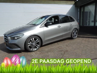 Mercedes-Benz B-Klasse 180 Launch Edition Premium Plus TREKHAAK