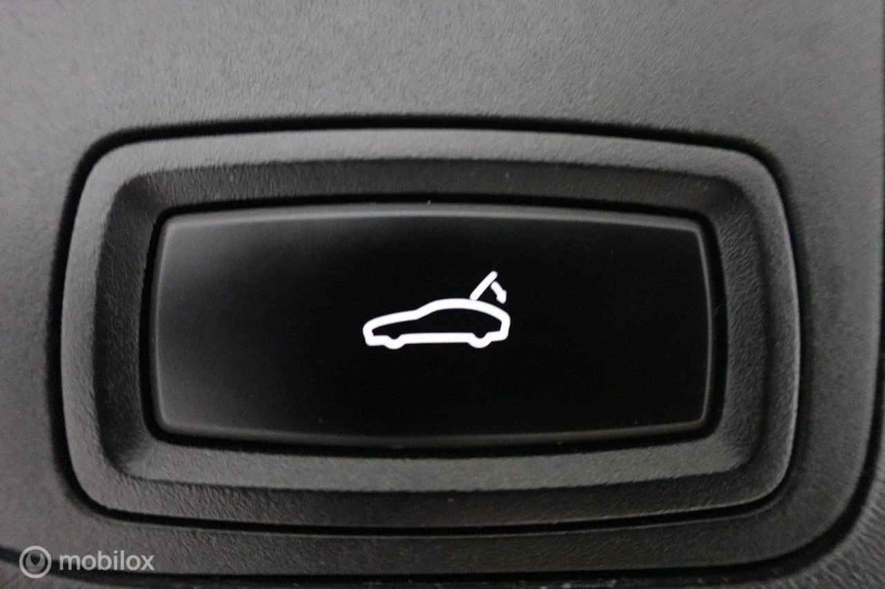 Hoofdafbeelding Porsche Taycan