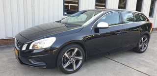 Hoofdafbeelding Volvo V60 Volvo V60 1.6 T3 R-DESIGN Automaat