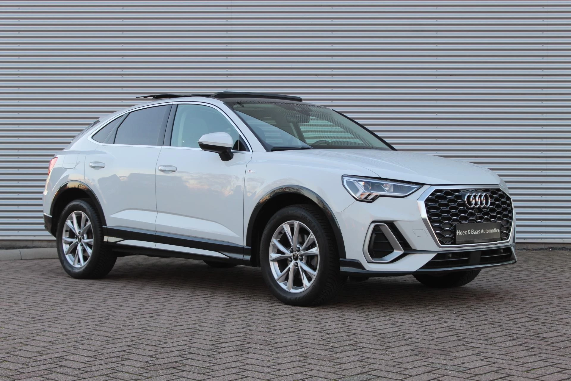 Hoofdafbeelding Audi Q3